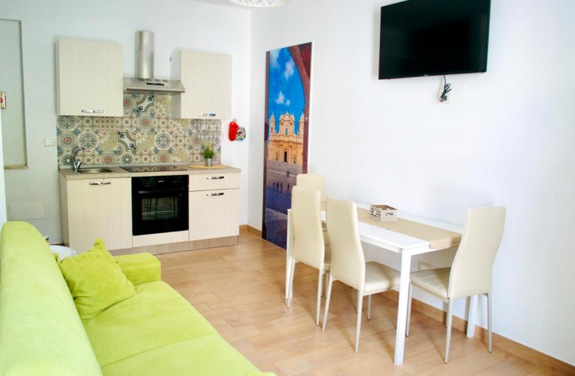 Almasalo Apartment Lido di Noto